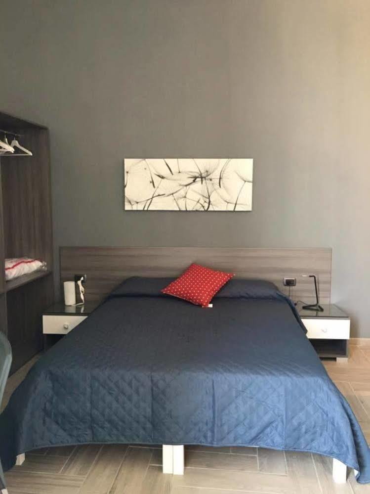 La Dimora Di Garibaldi Bed & Breakfast Naples Exterior photo